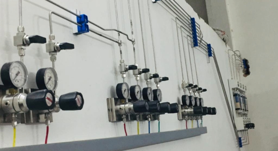 Laboratory Gas Distribution System